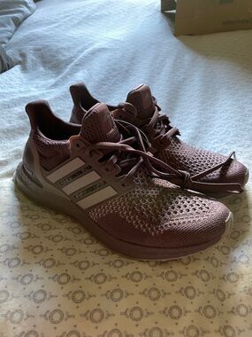 adidas UltraBoost Knit Sneakers version 1 womens size 7 US mauve purple